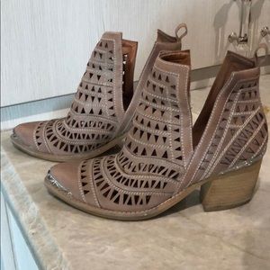 Jeffery Campbell Bootie